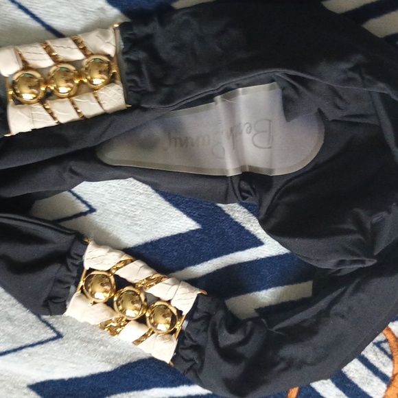 Beach Bunny NWT Feels So Right XS Top Sm Full Coverage Bottom - Picture 9 of 12